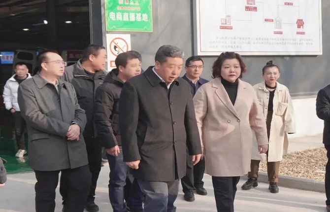 省供销社主任高建军在荣耀体育网页版运城分公司调研