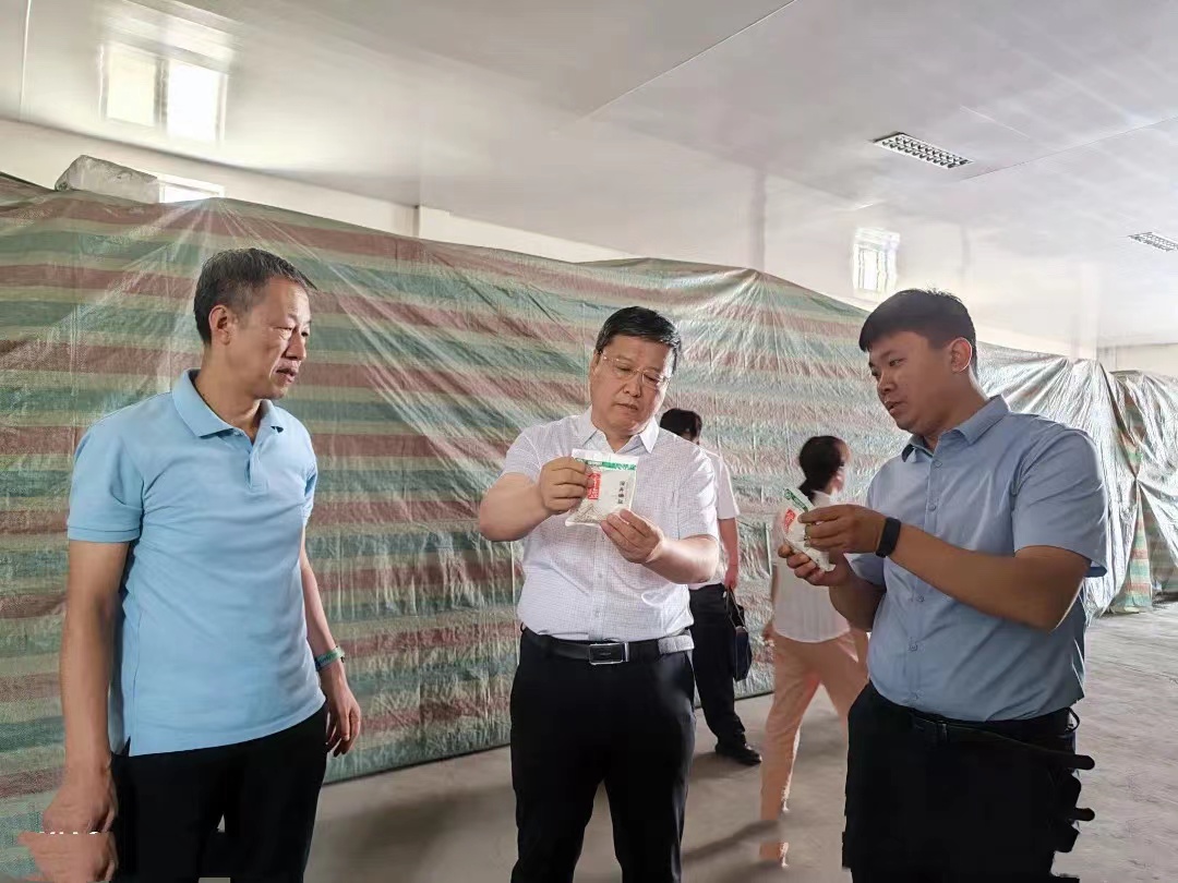 荣耀体育网页版党委书记、董事长杜志国在朔州、大同分公司调研
